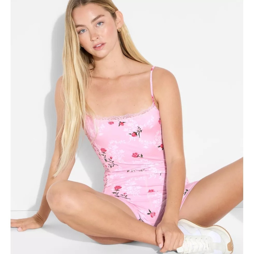 Women's ButterBliss Lace Trim Romper Light Pink Floral, XL - Picture 3 of 3